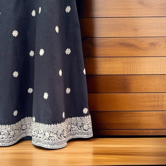 Gap Classic A-Line Cotton Skirt Size 4 | 28” Waist Workwear Lightweight - Picture 3 of 4